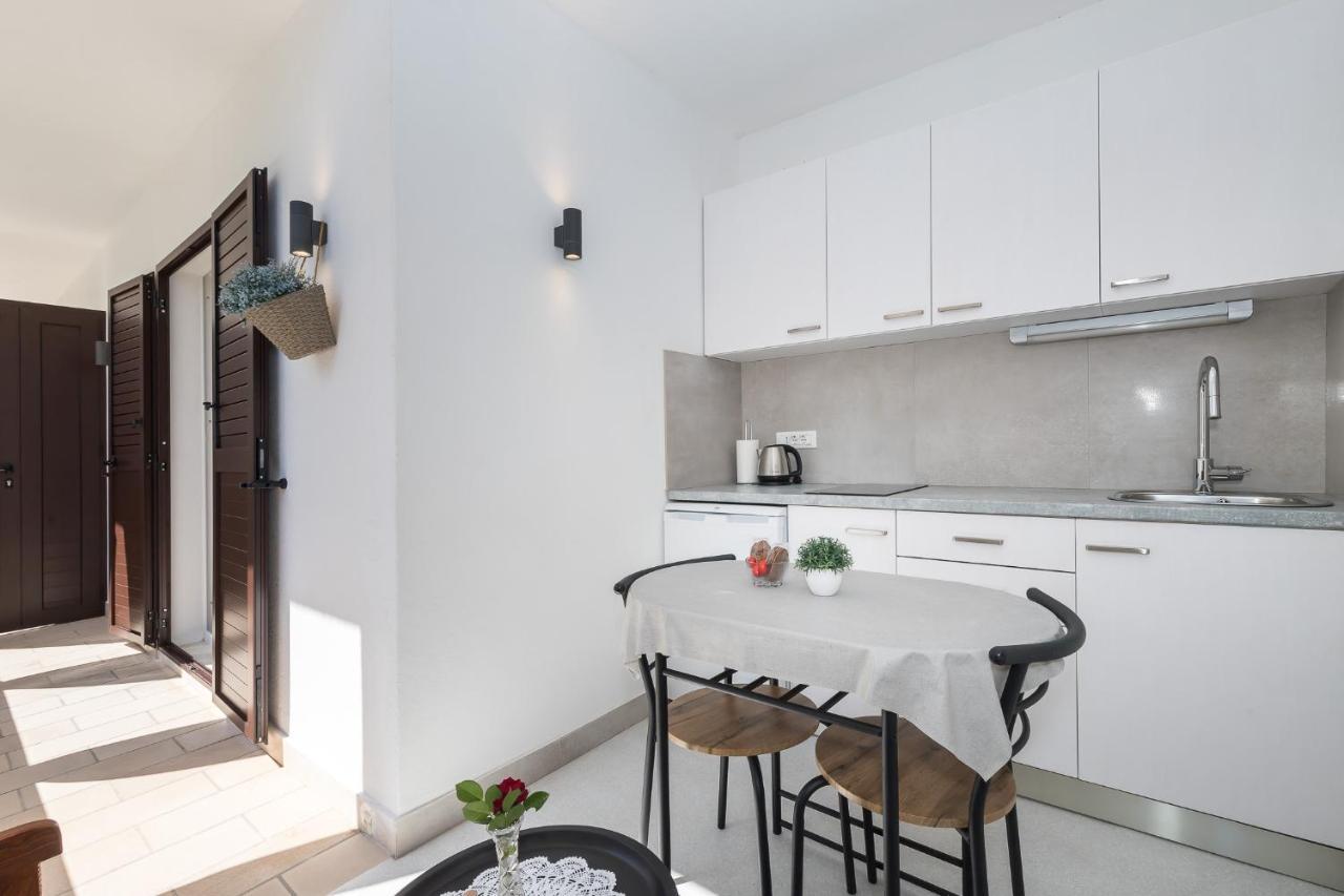 Apartment M&J Supetar Kültér fotó