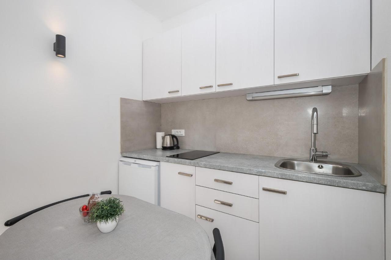 Apartment M&J Supetar Kültér fotó