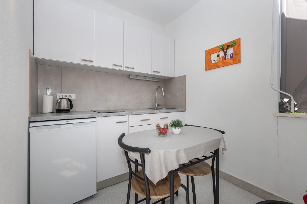 Apartment M&J Supetar Kültér fotó