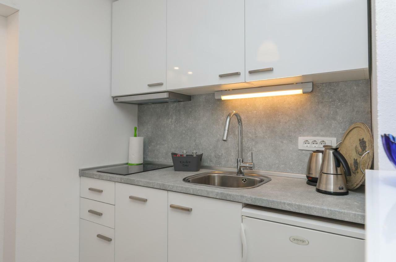 Apartment M&J Supetar Kültér fotó
