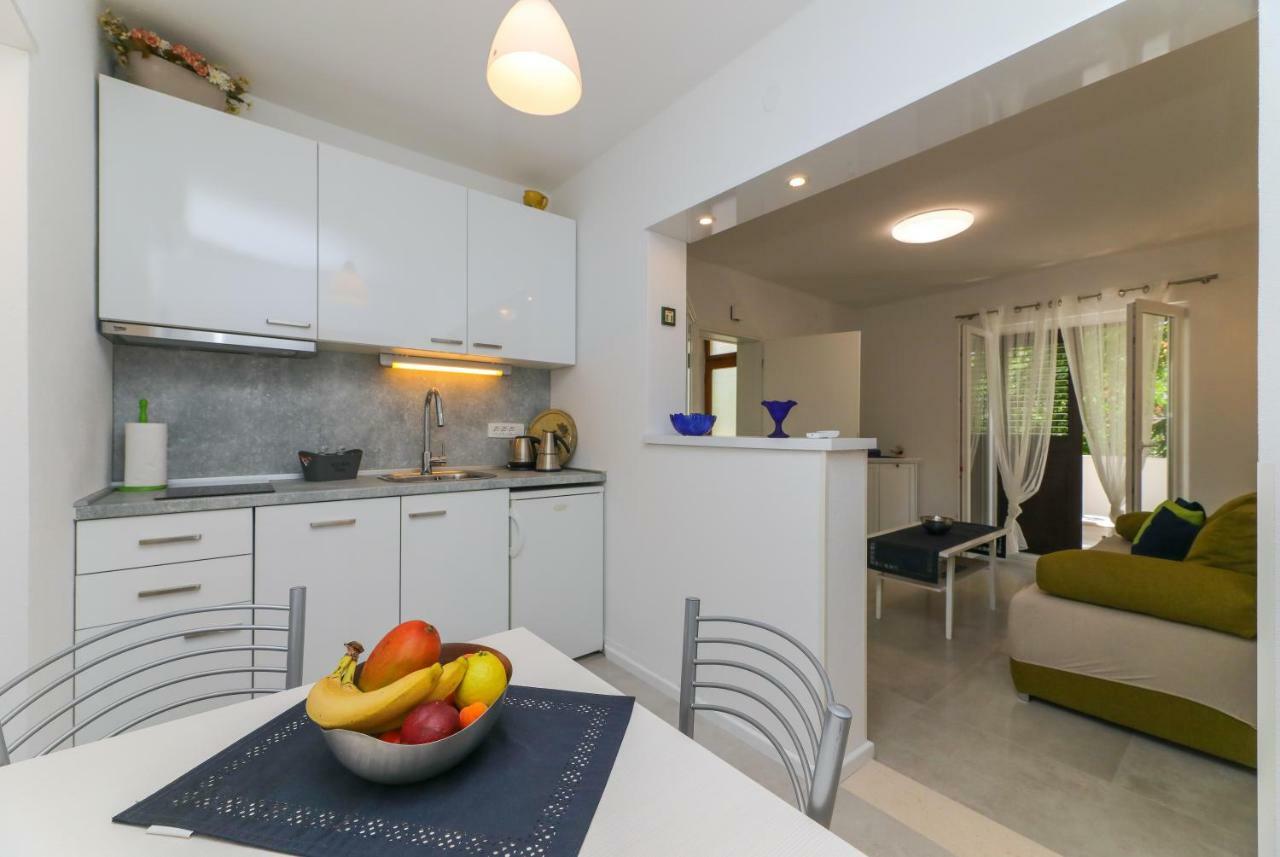 Apartment M&J Supetar Kültér fotó