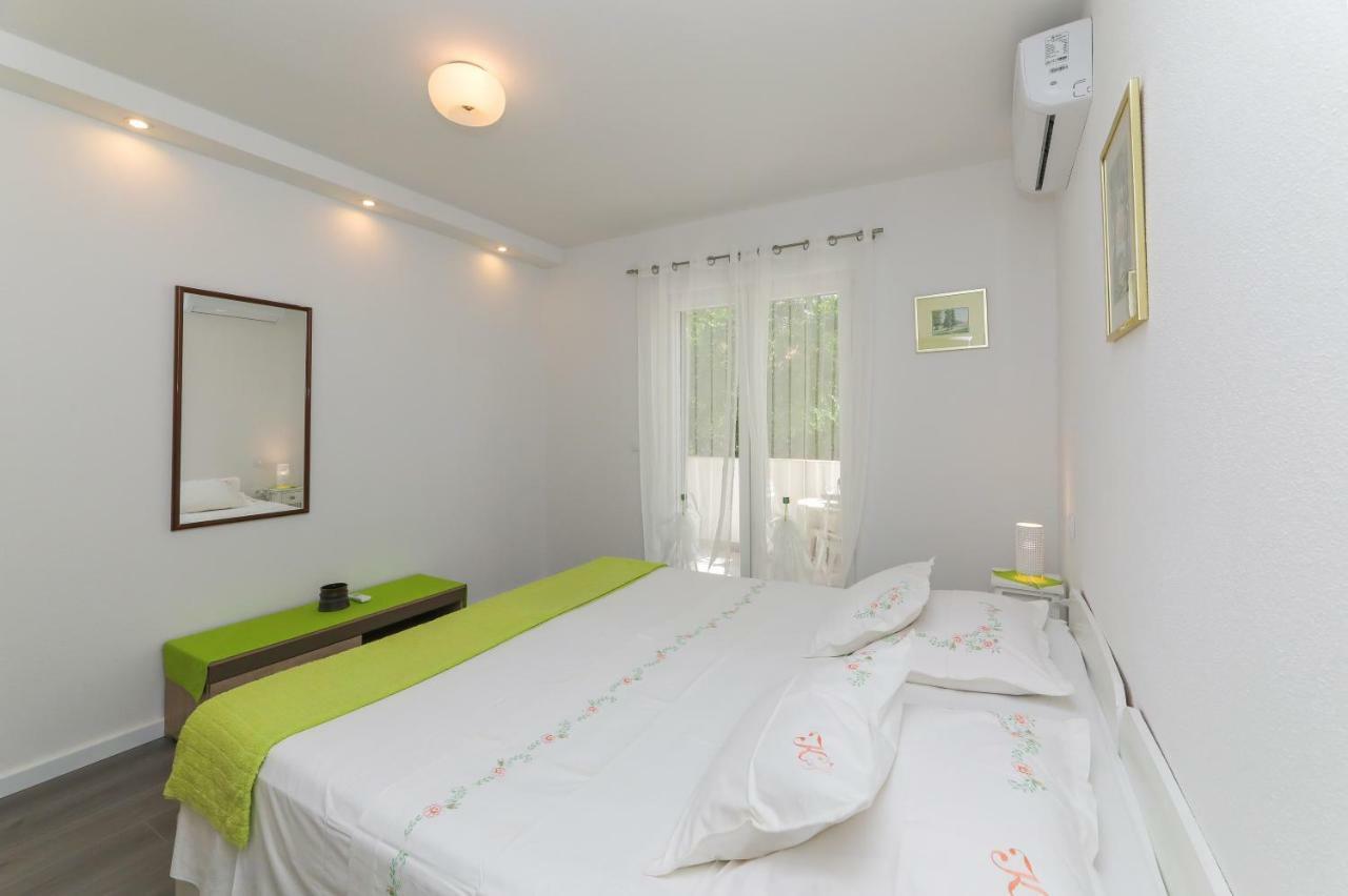 Apartment M&J Supetar Kültér fotó