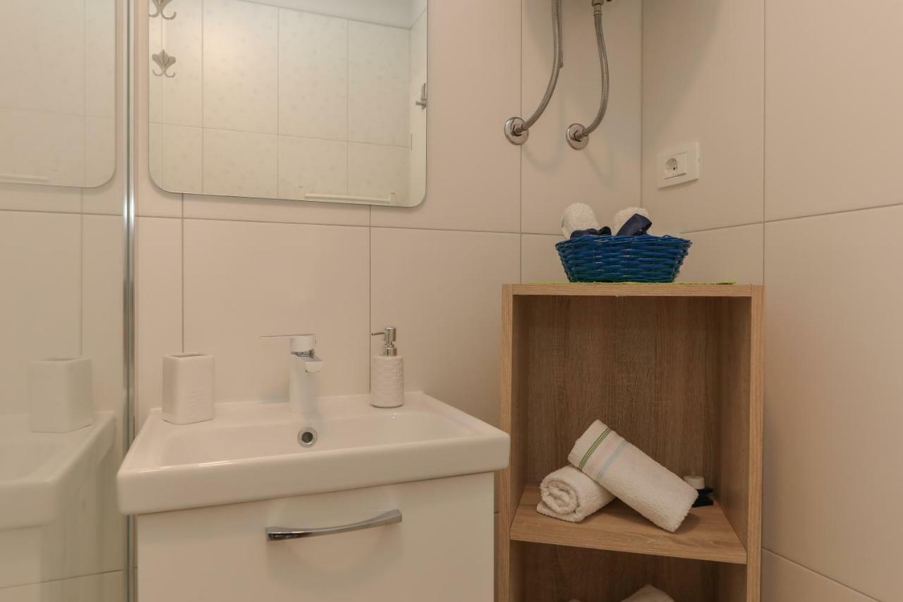 Apartment M&J Supetar Kültér fotó